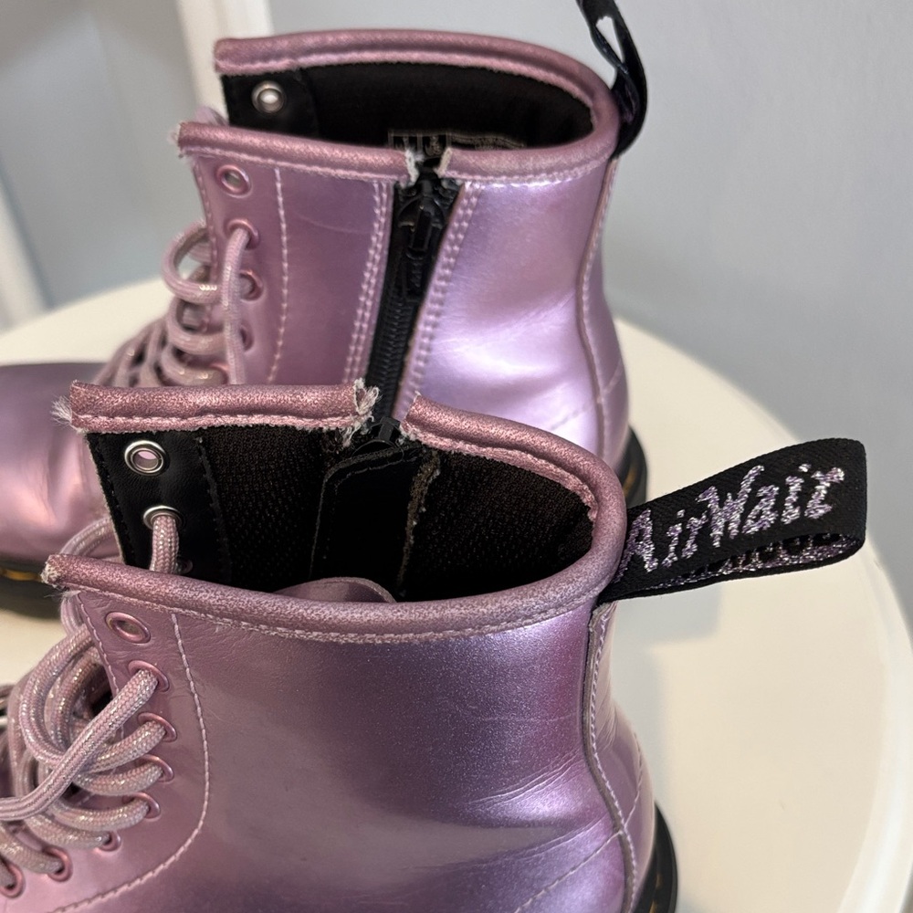 Dr. Martens Girls Pink Lavender Spark Metallic Boots Size 2 US - Picture 9 of 10